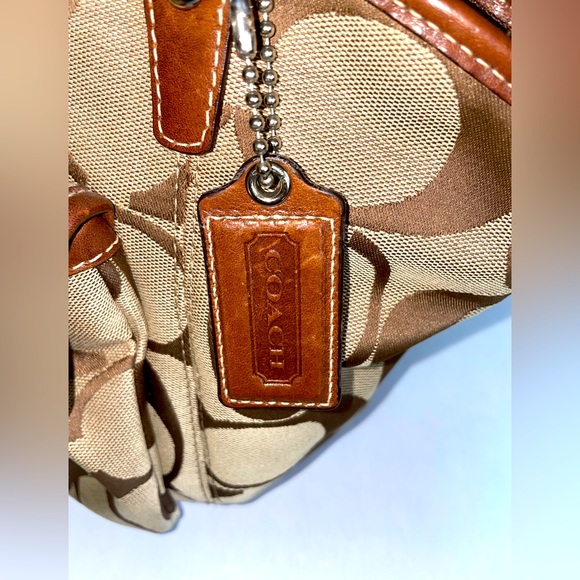 Vintage Coach Monogram Tote in Brown Beige w Shoulder Strap Lightweight & Roomy - Picture 4 of 16